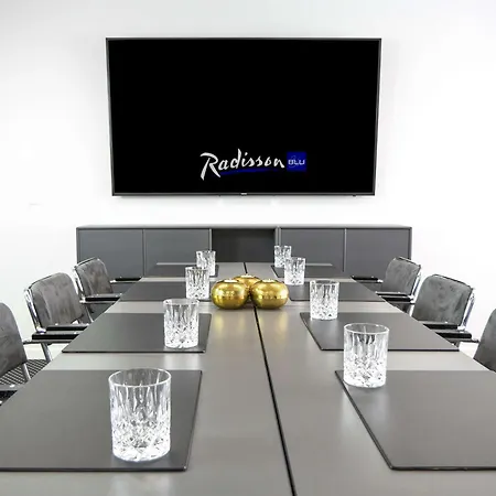 Radisson Blu Limfjord Hotel, 4* Aalbor